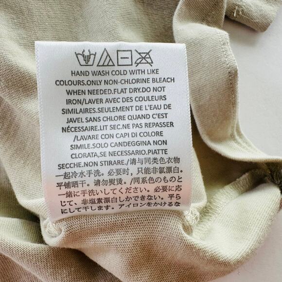 Essentials Fear of God Tee Shirt Beige Size Medium Boxy Short Sleeve Ladies - Picture 6 of 9